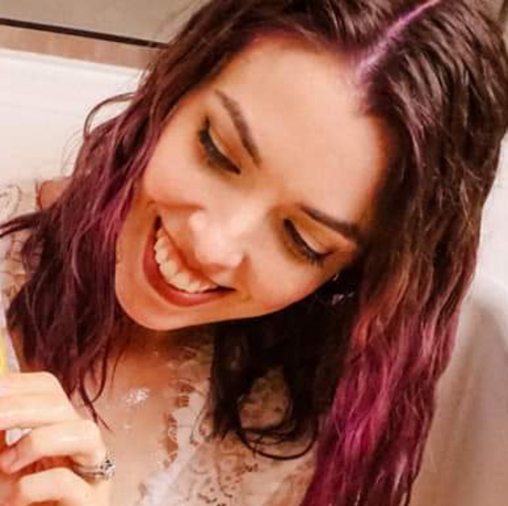 Meet your Posher, Casey